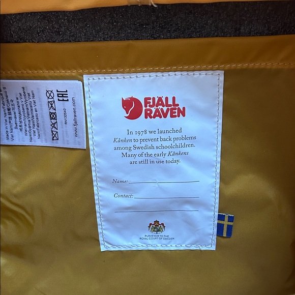 Kånken Mini Yellow Backpack - Picture 2 of 5